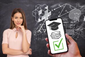 Žena kreira online kurs uz laptop i digitalne alate za online biznis