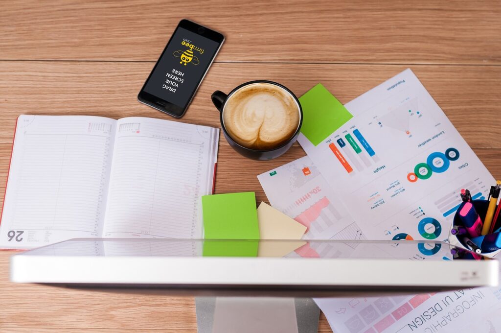 Digitalni proizvod kao praktičan model online zarade za žene 50+