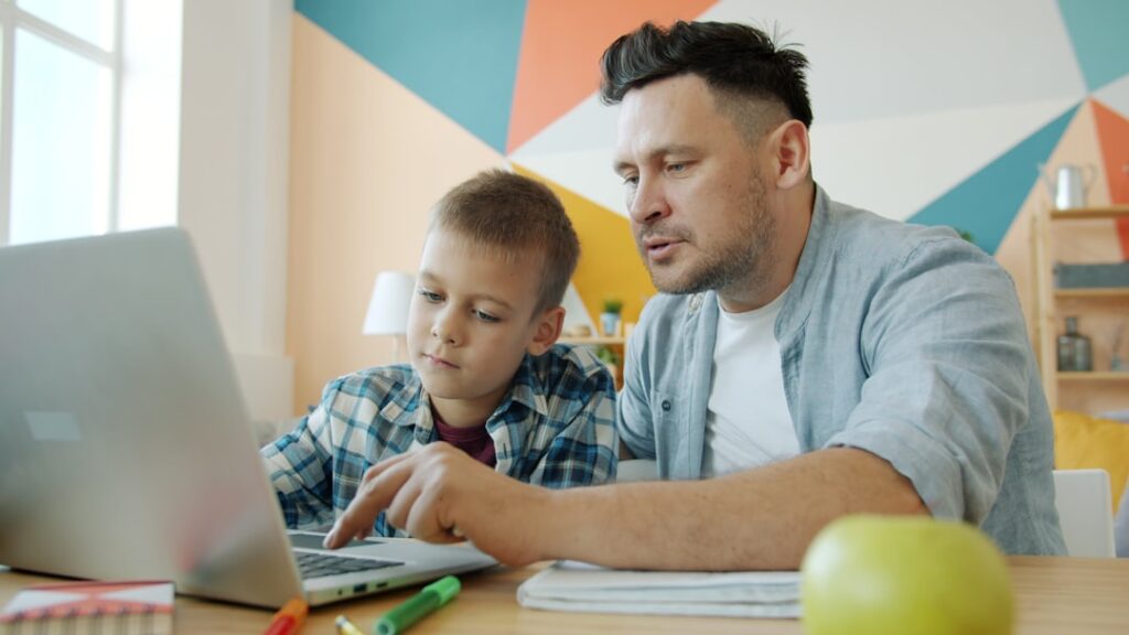Radni prostor za online edukaciju i kreiranje digitalnih proizvoda